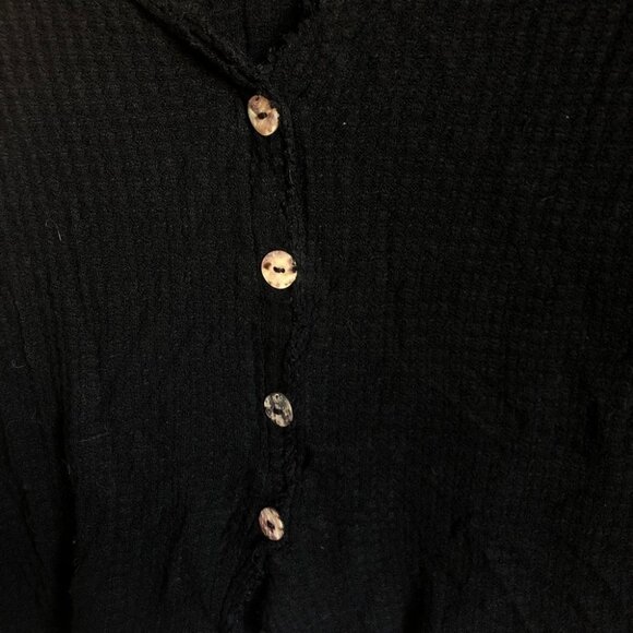 OOTDFash Black Button-Up Cardigan Sweater – Size M - Picture 2 of 5